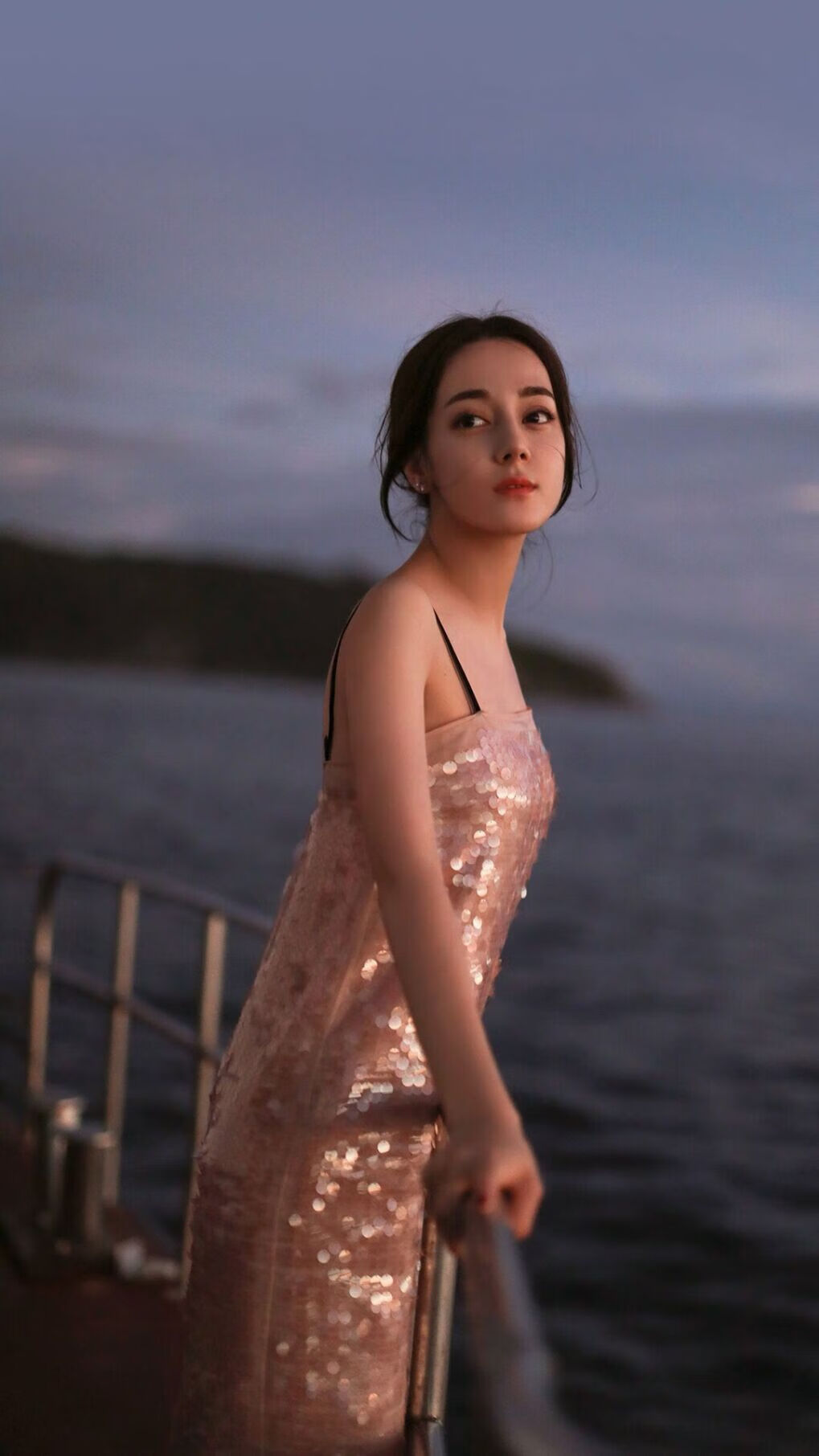 王的传说与王的头颅,当巨星光芒照亮无名英雄战场