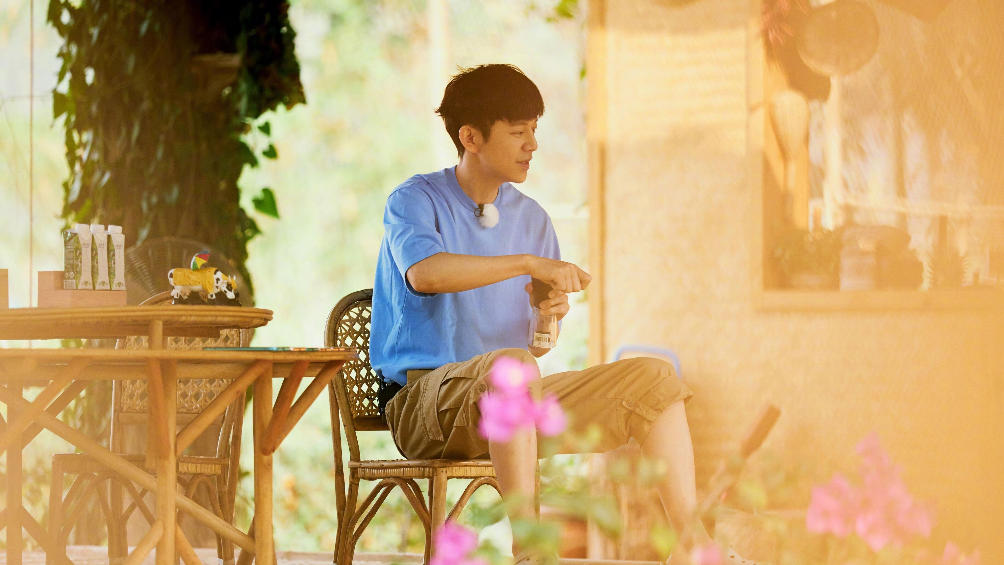 夜幕下的极速传奇，苏亚雷斯在F1揭幕战中个人能力的全面绽放