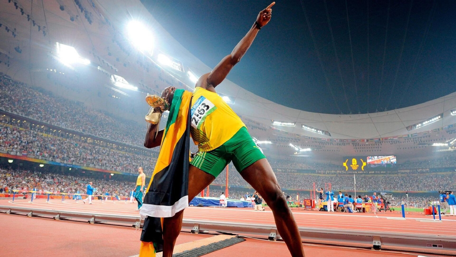 狭路相逢勇者胜，当老鹰的团队利刃遇上太阳的末节死神