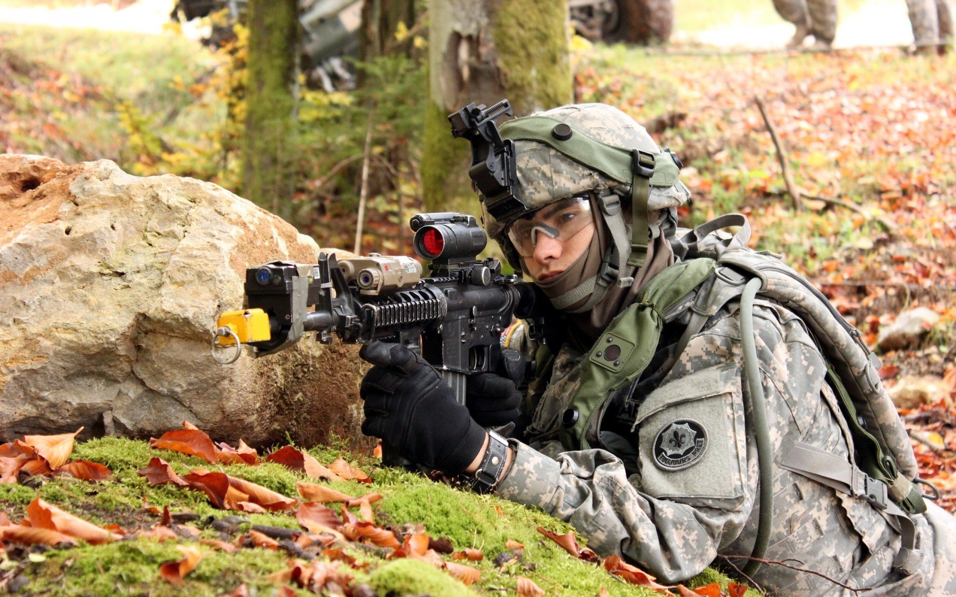 决定性瞬间!金玟哉头槌定江山,加纳独闯龙潭,AC米兰淘汰赛的双子星法则