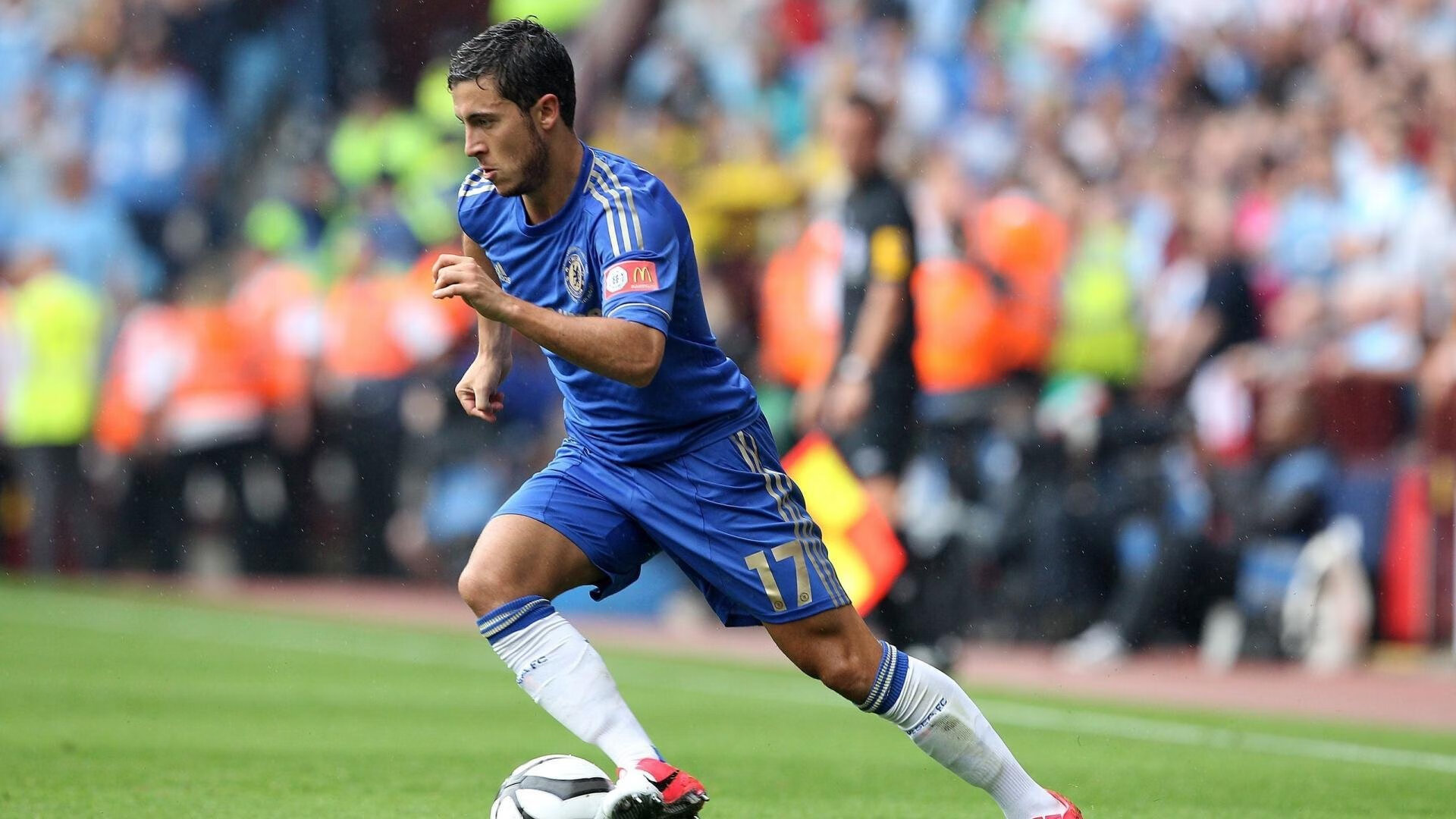 宿命变奏曲，当蓝武士的武士刀，被南美草原的风绞碎—记阿圭罗的爆发与巴拉圭的压制美学